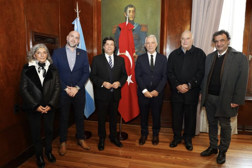 Construirán en La Plata el primer laboratorio de robótica del continente