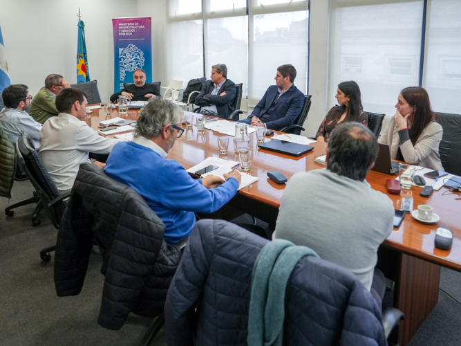 El Observatorio analizó proyectos de obra para el desarrollo de la Provincia El Observatorio analizó proyectos de obra para el desarrollo de la Provincia