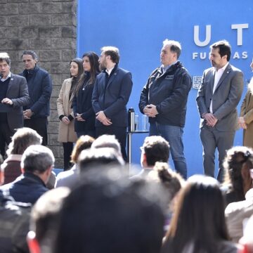 Kicillof inauguró una base de la UTOI en Lomas de Zamora