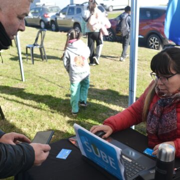 Desembarca en El Peligro una jornada de servicios, trámites e información clave