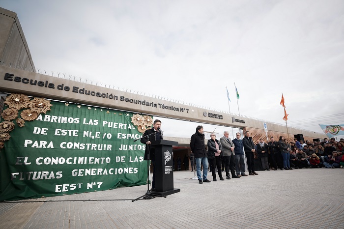 Kicillof inauguró el nuevo edificio de la Escuela Técnica N° 7 de Hudson Kicillof inauguró el nuevo edificio de la Escuela Técnica N° 7 de Hudson