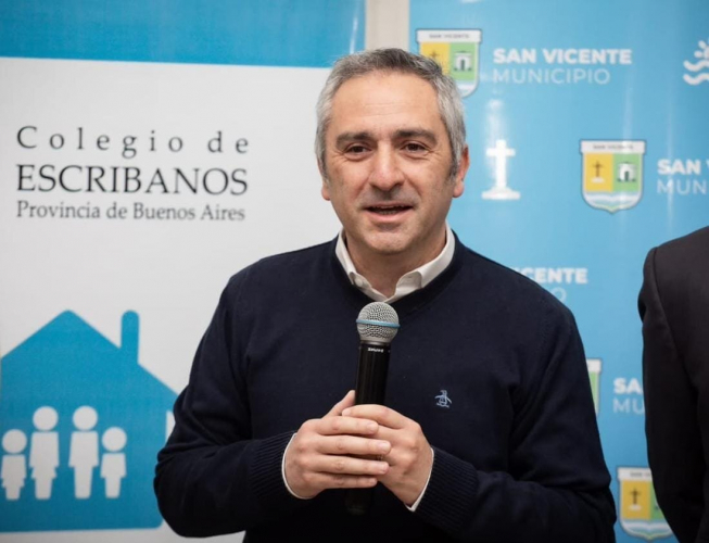 Larroque y Mantegazza encabezaron una entrega de escrituras en San Vicente Larroque y Mantegazza encabezaron una entrega de escrituras en San Vicente