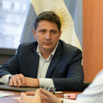 Marinucci: «Si el salario no alcanza, el problema es el modelo económico»