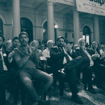 La comodidad de la insinuación